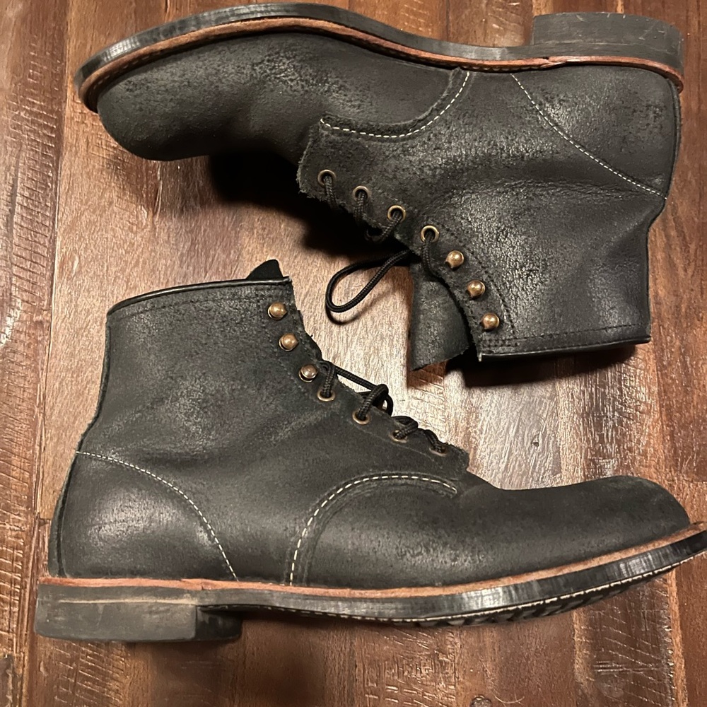 ***RARE*** Red Wing Blacksmith “Spitfire Edition Black Rough Out boots Size 12